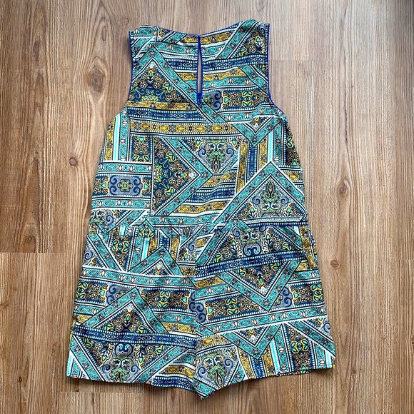 Vibrant Romper - Picture 2 of 5